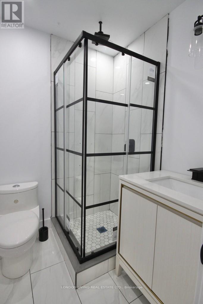890 Viscount Road, London South, Ontario  N6J 2C9 - Photo 21 - X12394026