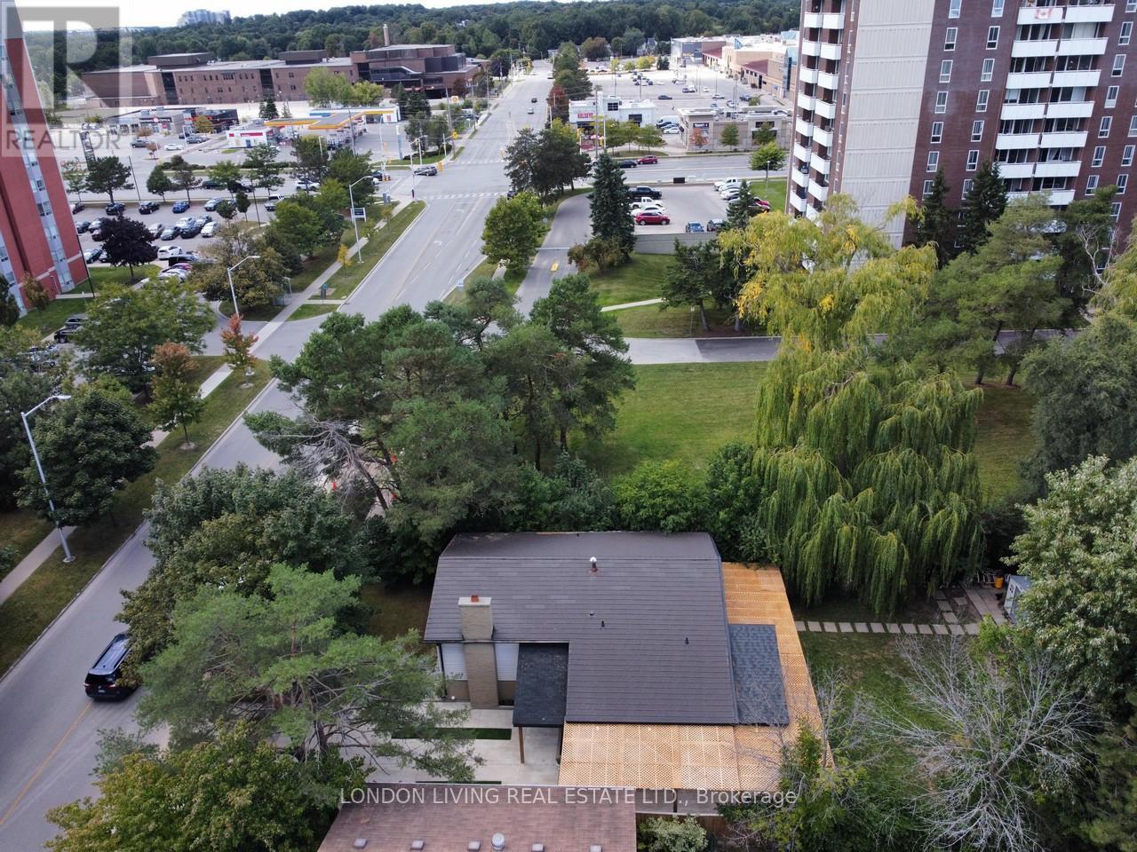 890 Viscount Road, London South, Ontario  N6J 2C9 - Photo 33 - X12394026