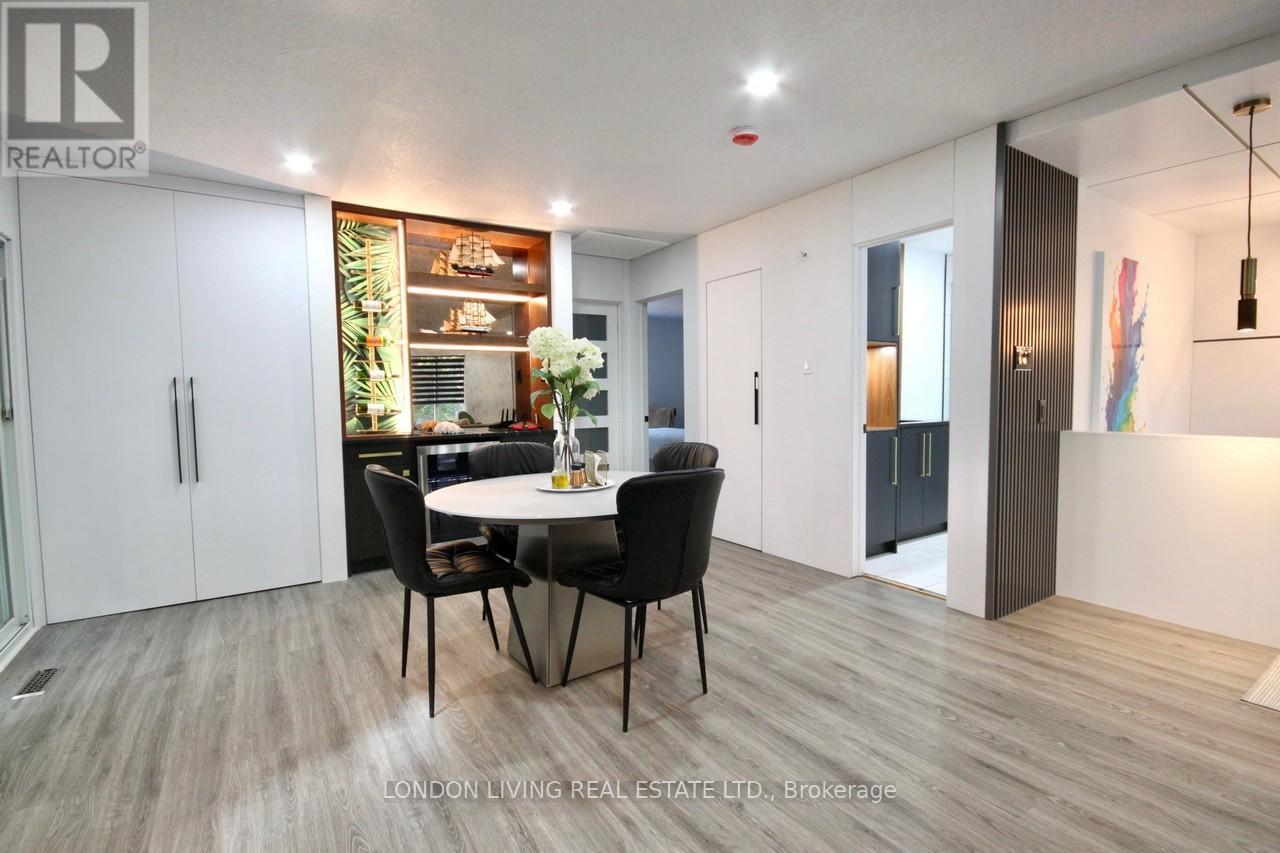 890 Viscount Road, London South, Ontario  N6J 2C9 - Photo 8 - X12394026
