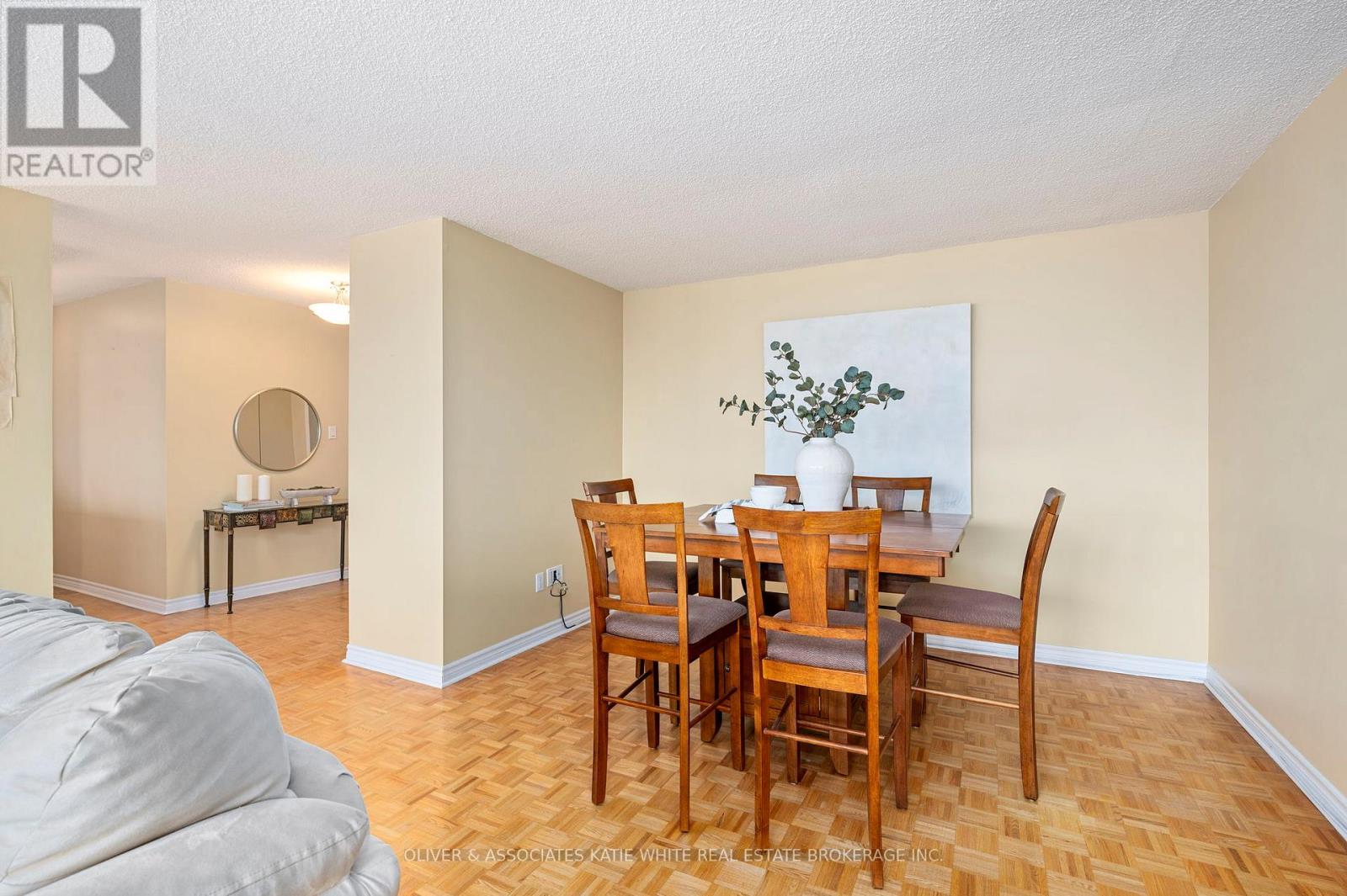 1507 - 380 King Street, London East, Ontario  N6B 3L6 - Photo 5 - X12394083