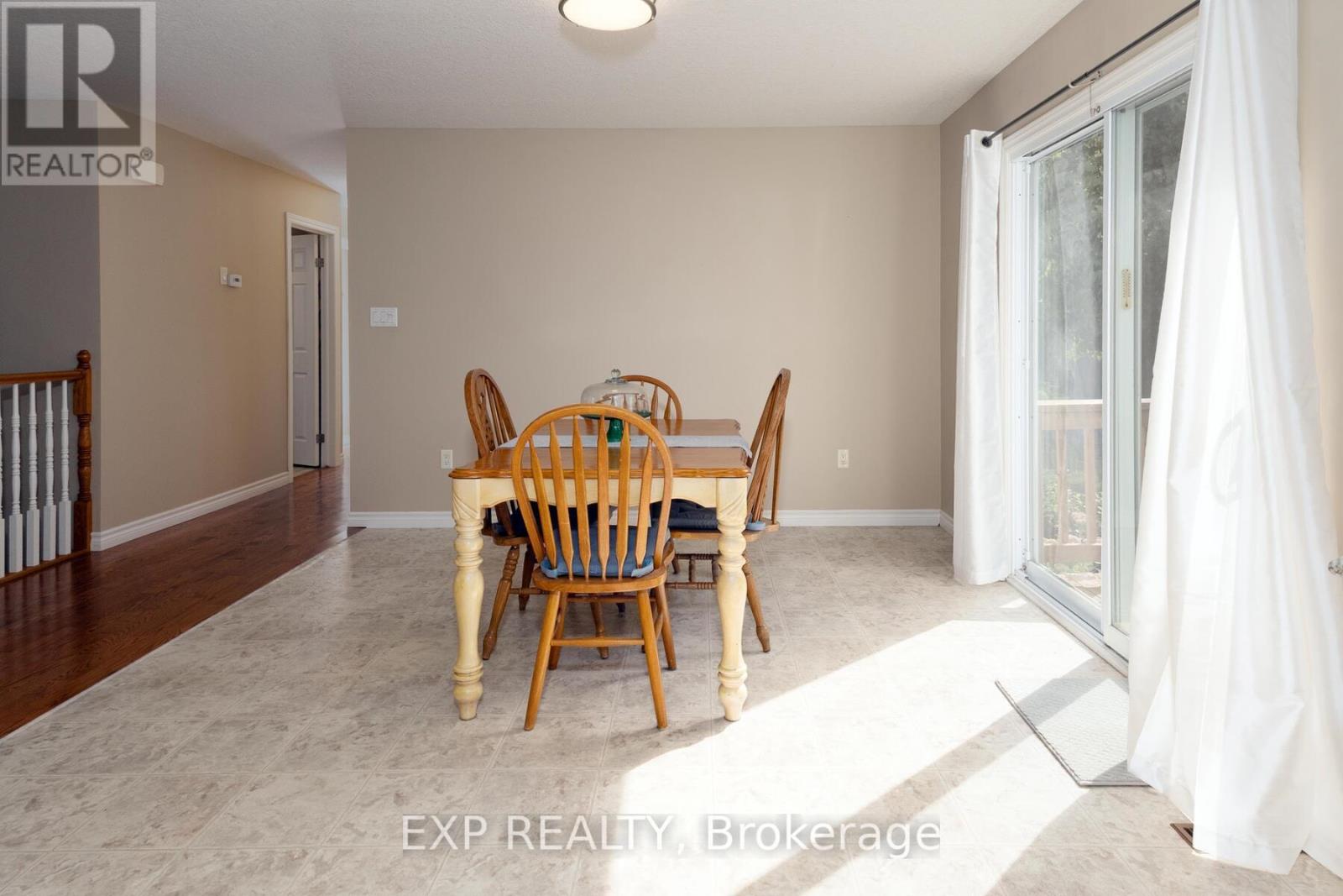 32 Scourfield Drive, Ingersoll (Ingersoll - North), Ontario  N5C 0A4 - Photo 12 - X12394096