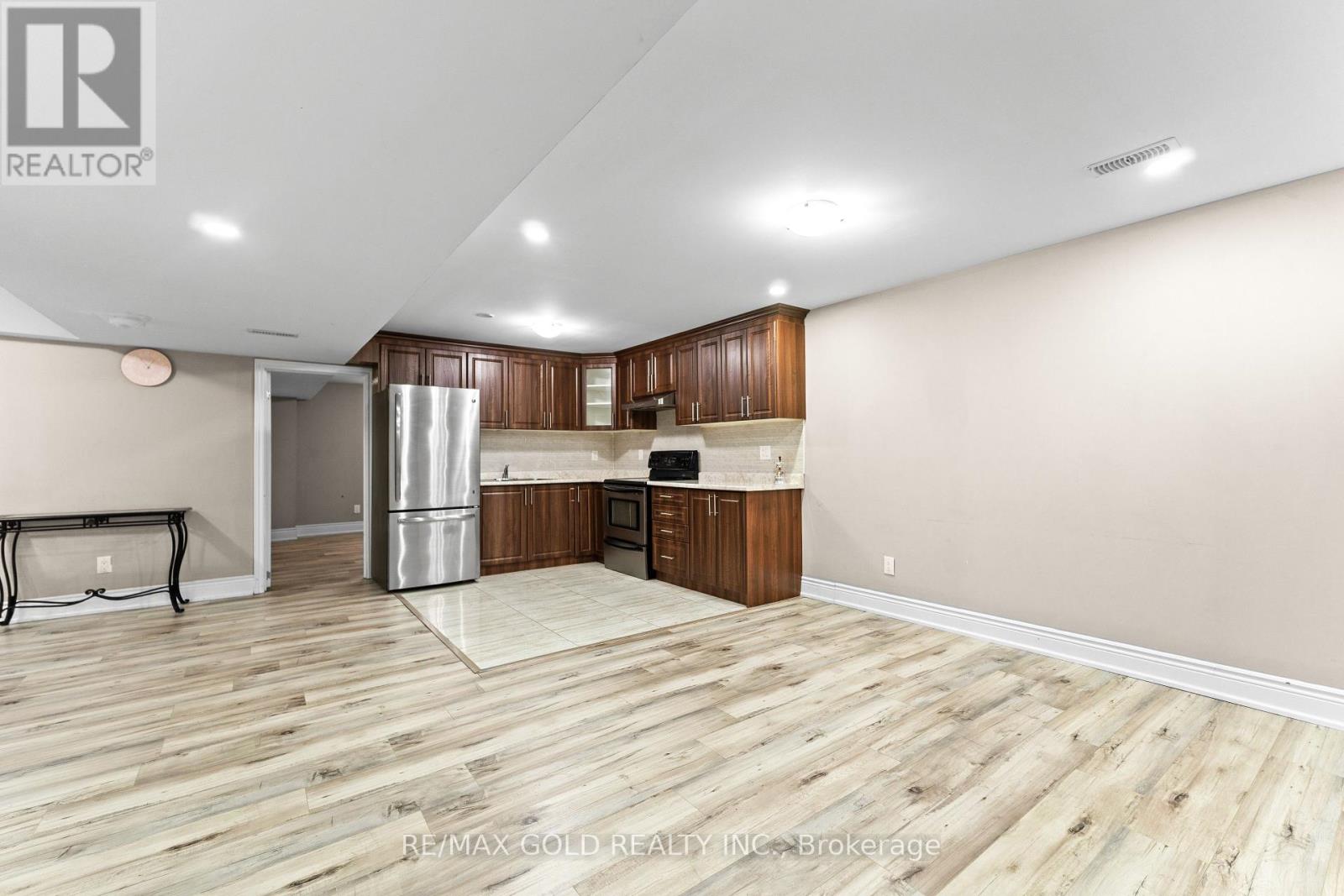 16 Cloverhaven Road, Brampton, Ontario  L6P 4E4 - Photo 26 - W12381238