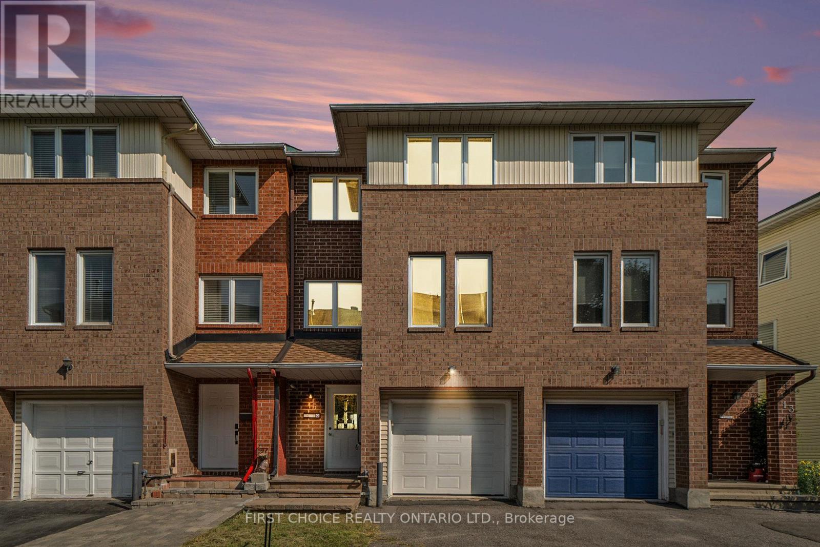 Property at 15 DRAYTON PRIVATE image 1