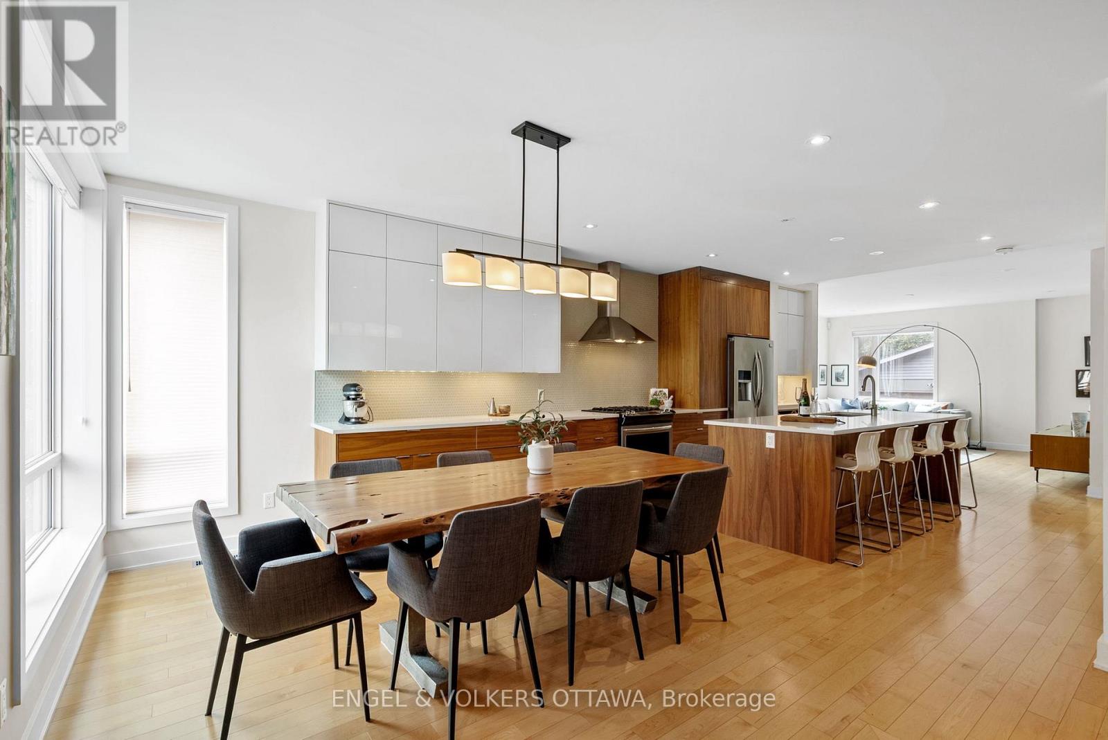 Property at 30 MORRIS STREET image 4