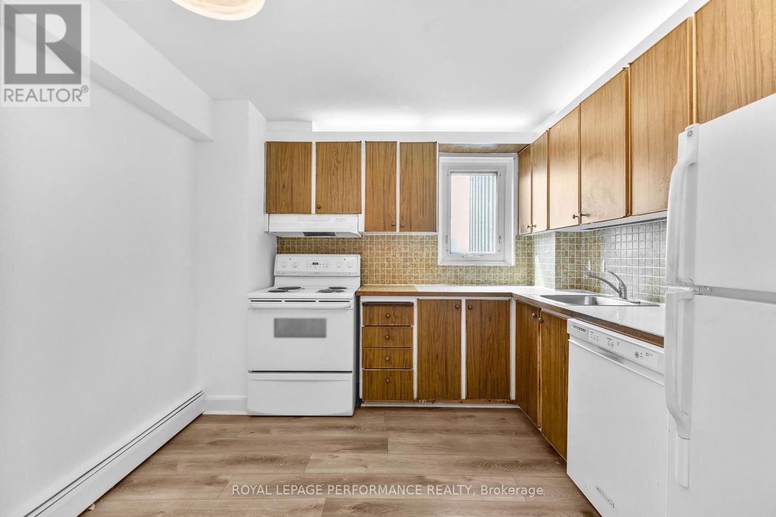 1003 - 1171 Ambleside Drive, Ottawa, Ontario  K2B 8E1 - Photo 13 - X12394132