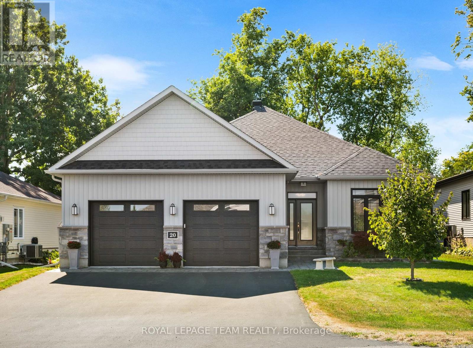 20 ELEANOR DRIVE, South Stormont, Ontario
