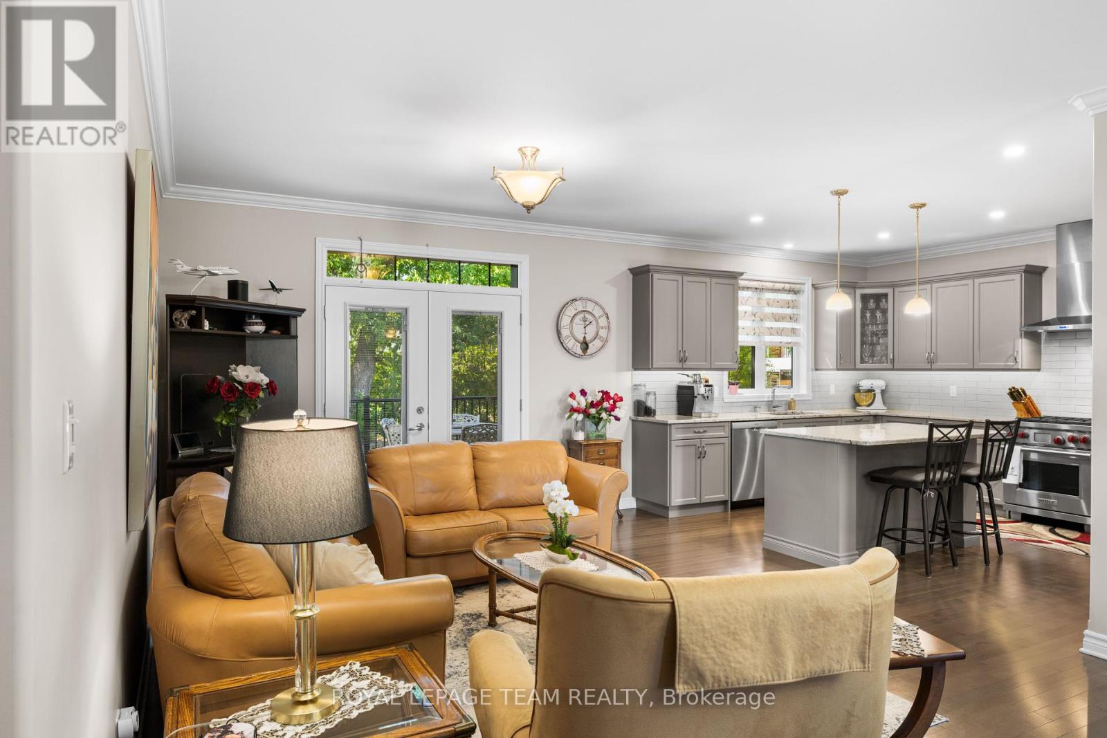 20 Eleanor Drive, South Stormont, Ontario  K0C 1P0 - Photo 17 - X12394133