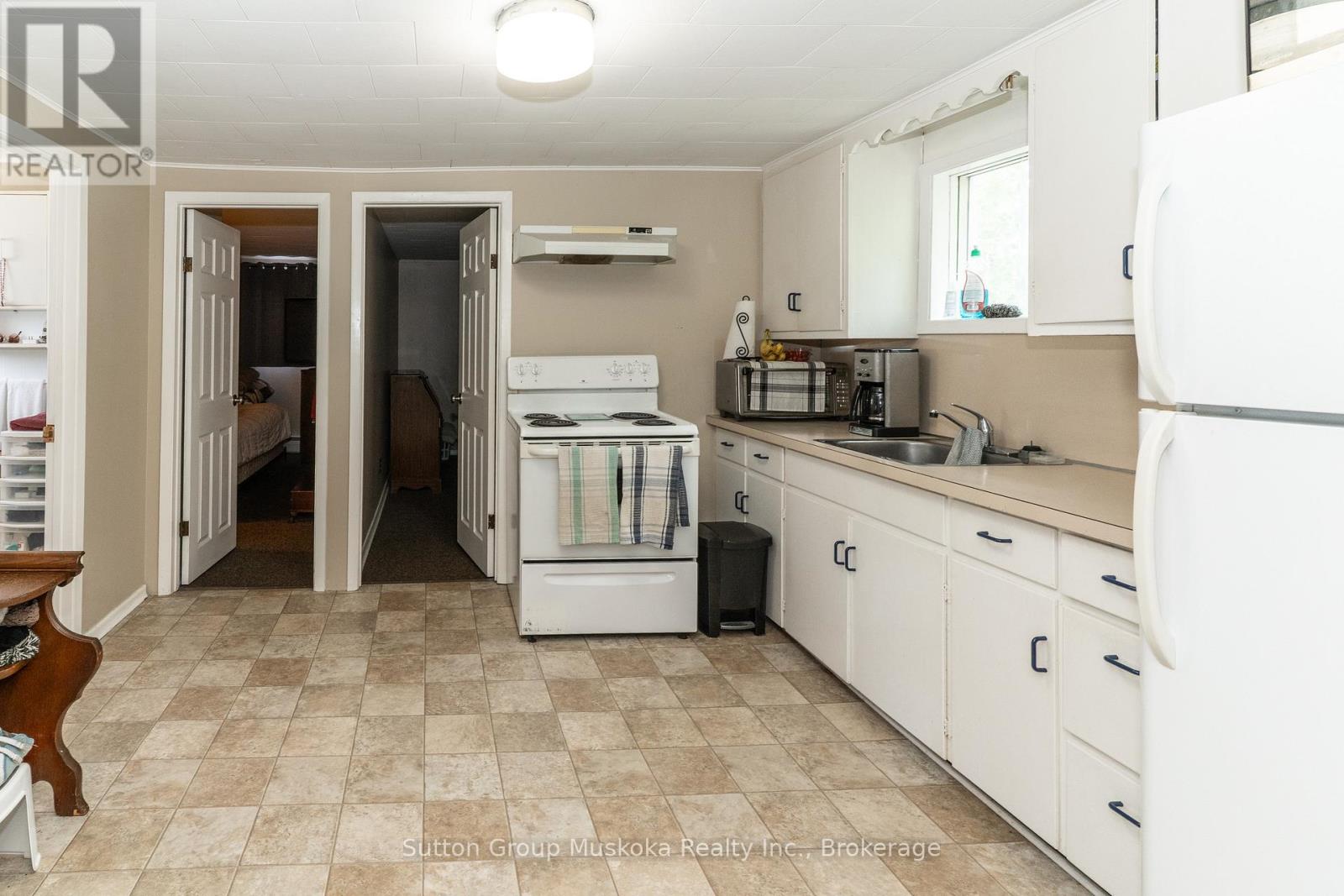 6 Chaffey Street, Huntsville, Ontario  P1H 1K7 - Photo 21 - X12393911