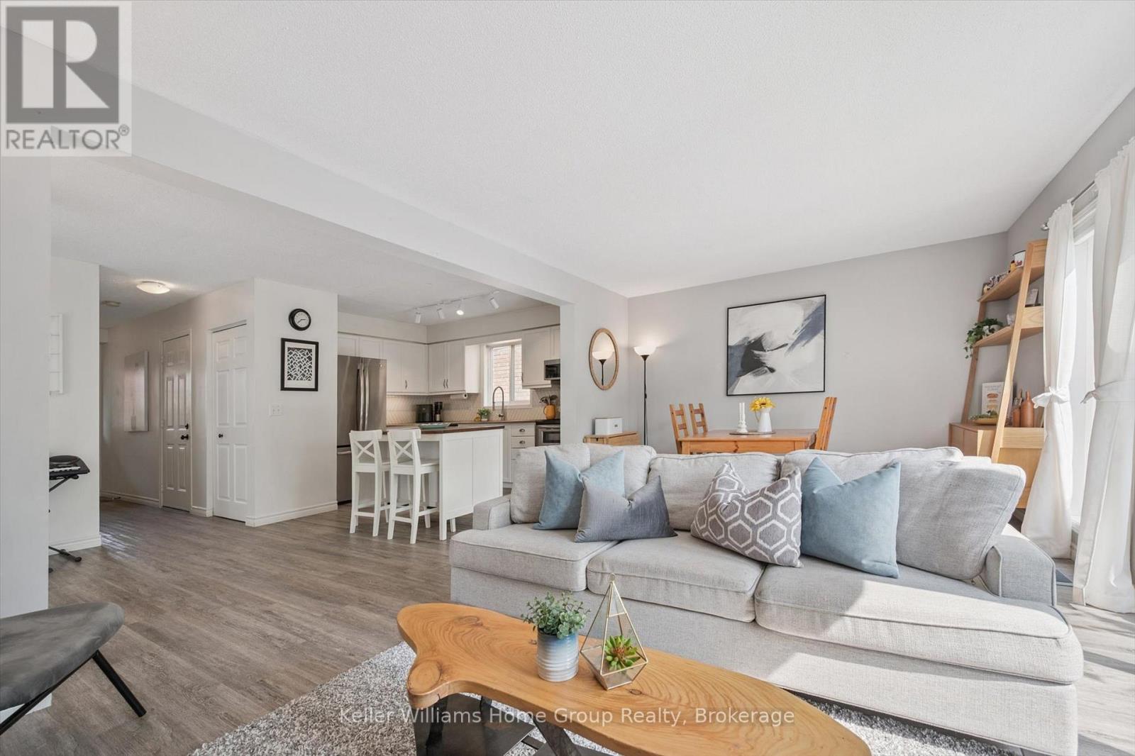 47 Buckthorn Crescent, Guelph, Ontario N1E 7C3 - Photo 11 - X12393971