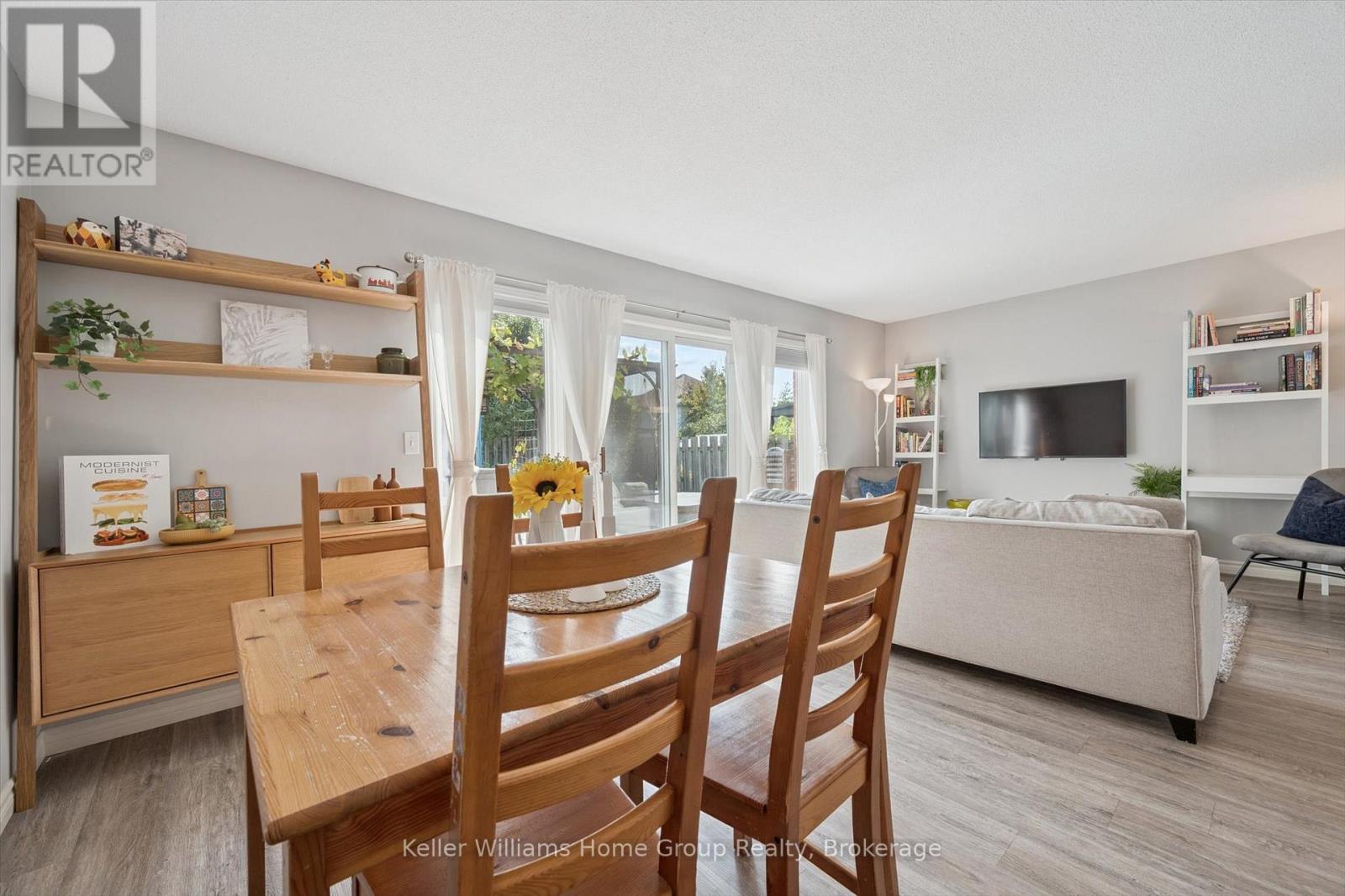 47 Buckthorn Crescent, Guelph, Ontario N1E 7C3 - Photo 13 - X12393971