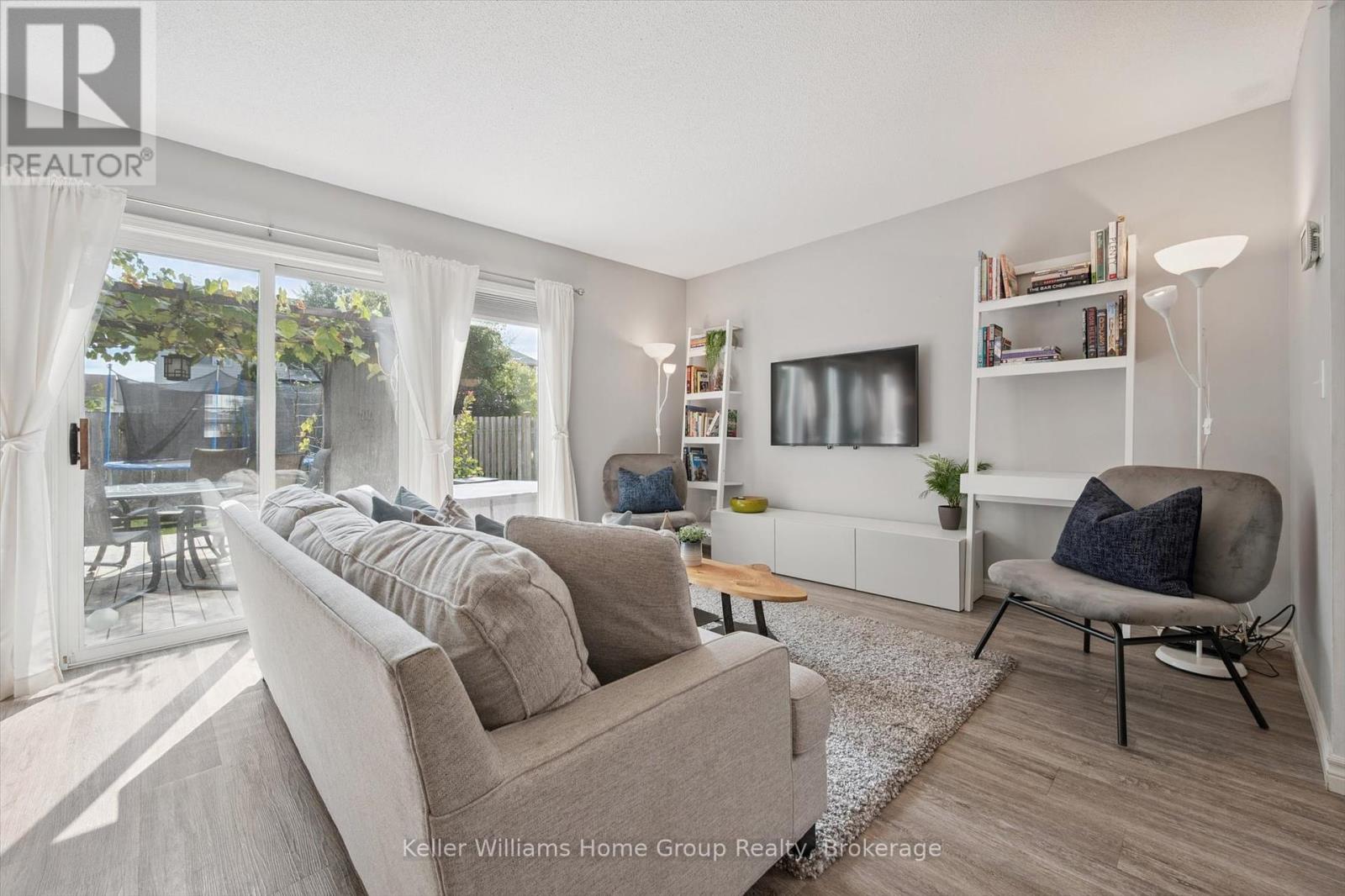 47 Buckthorn Crescent, Guelph, Ontario N1E 7C3 - Photo 8 - X12393971