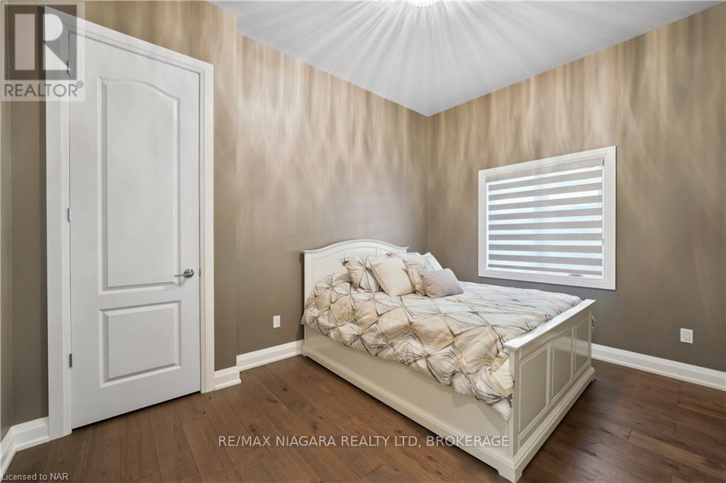 34 Angels Drive, Niagara-On-The-Lake, Ontario  L0S 1J1 - Photo 22 - X12393992