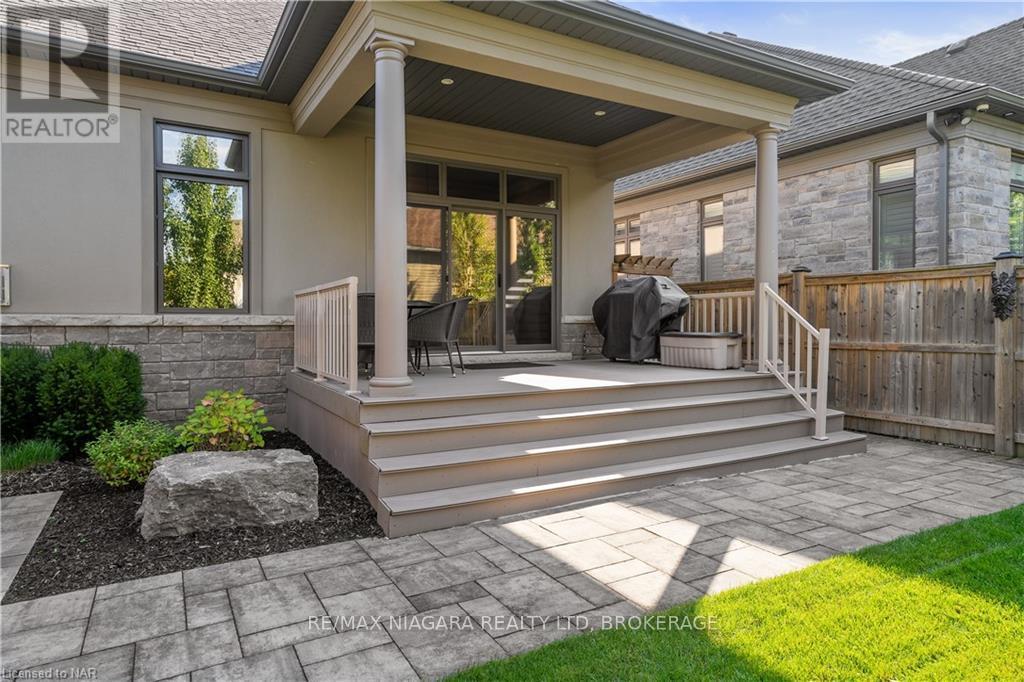 34 Angels Drive, Niagara-On-The-Lake, Ontario  L0S 1J1 - Photo 37 - X12393992
