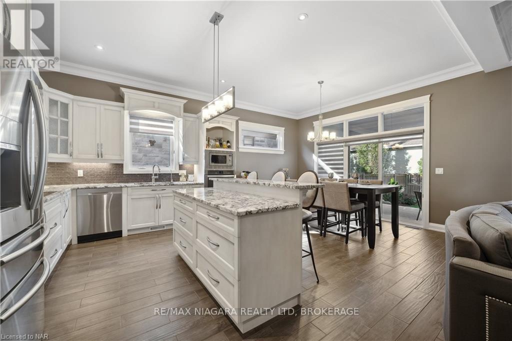 34 Angels Drive, Niagara-On-The-Lake, Ontario  L0S 1J1 - Photo 7 - X12393992