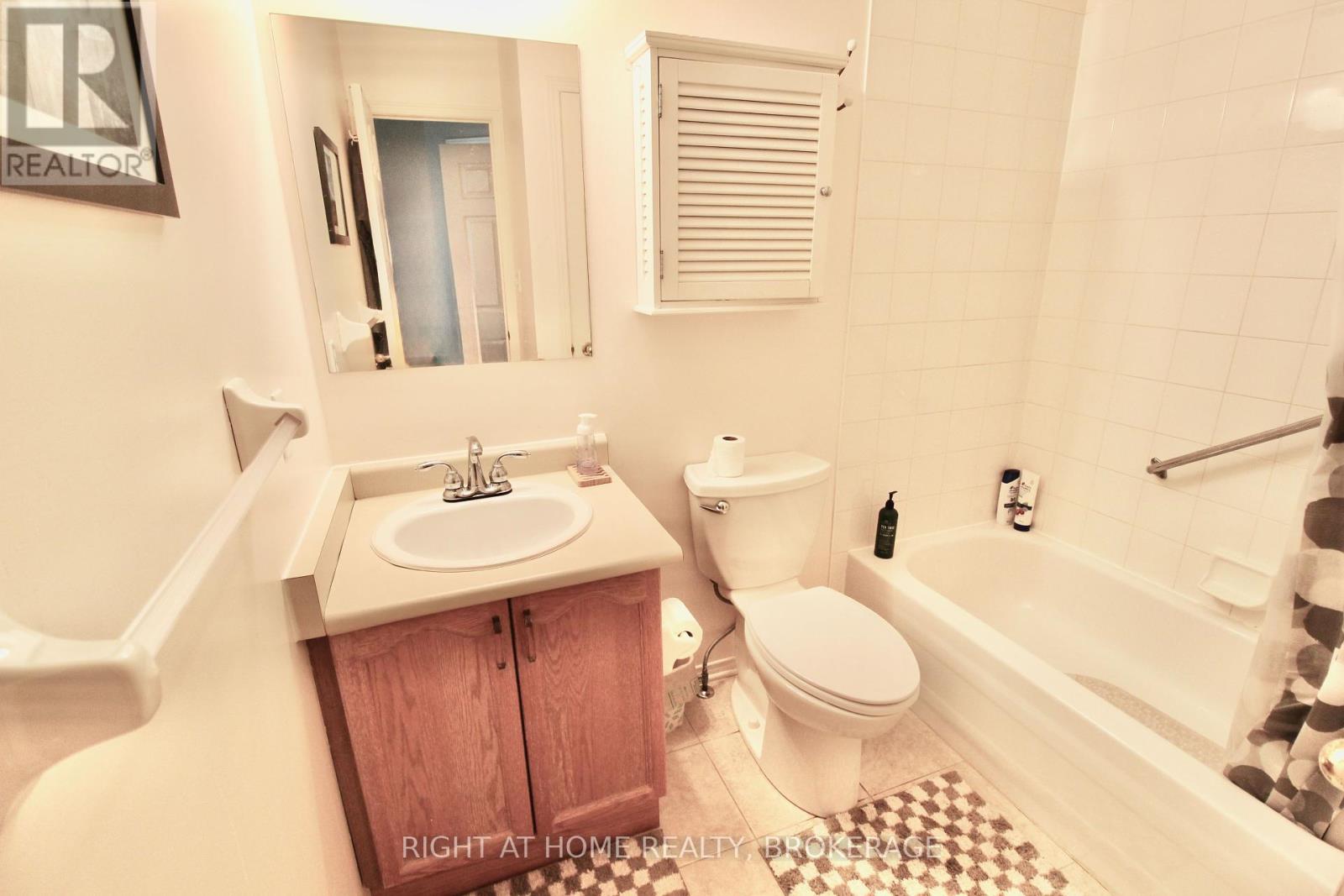 4451 Michael Avenue, Lincoln, Ontario  L0R 1B5 - Photo 10 - X12394036