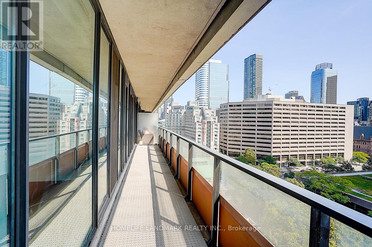 1711 - 111 Elizabeth Street, Toronto (Bay Street Corridor), Ontario  M5G 1P7 - Photo 35 - C12393808
