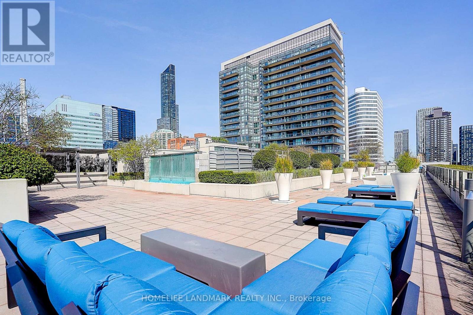 1711 - 111 Elizabeth Street, Toronto (Bay Street Corridor), Ontario  M5G 1P7 - Photo 45 - C12393808