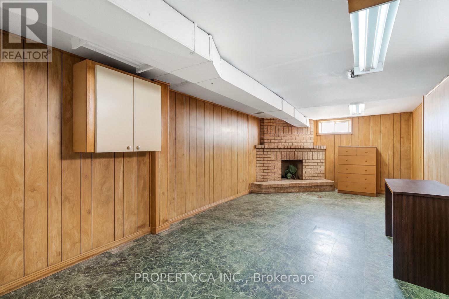 790 Manning Avenue, Toronto, Ontario  M6G 2W6 - Photo 33 - C12393894