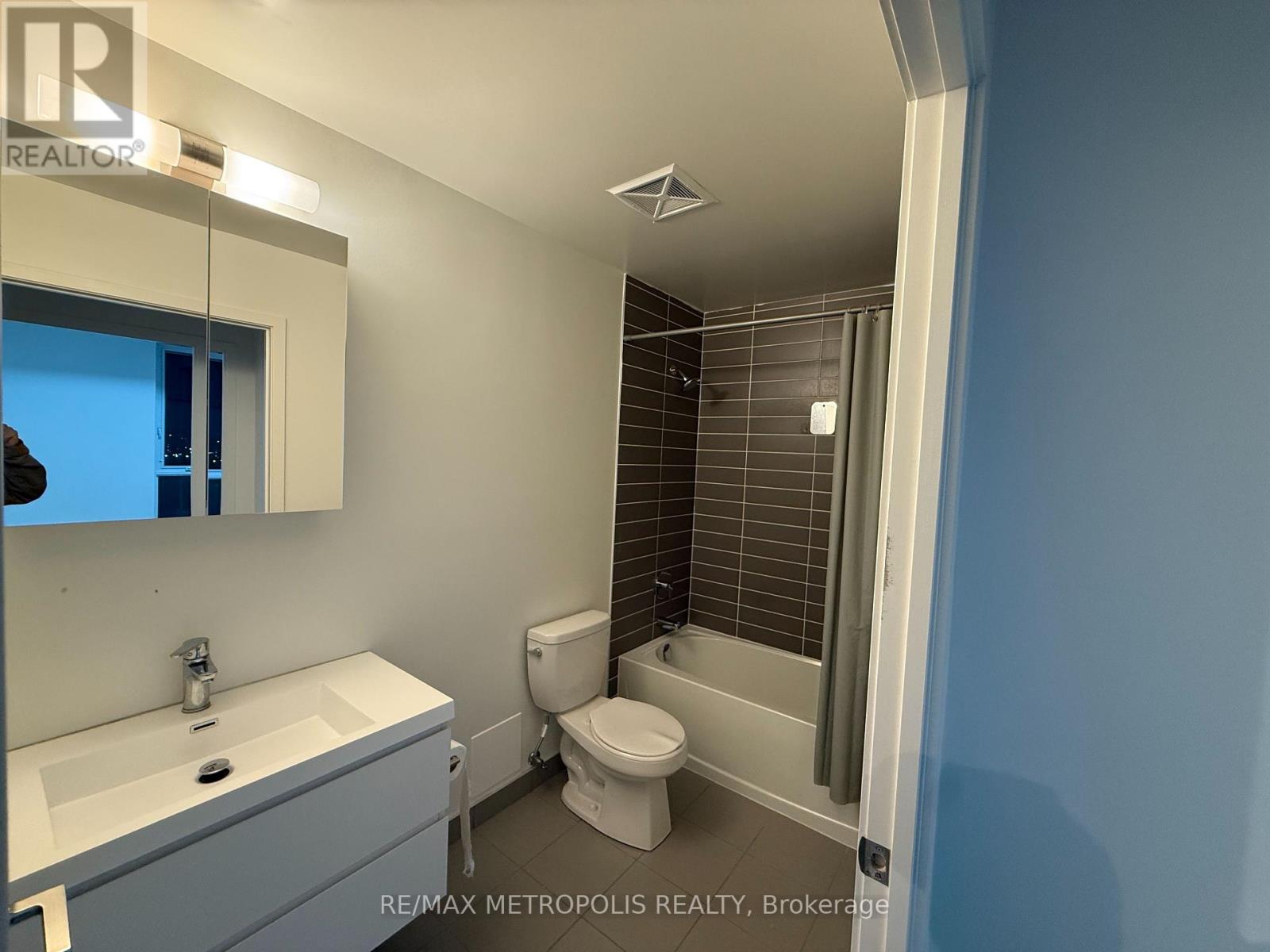 1814 - 292 Verdale Crossing, Markham (Unionville), Ontario  L6G 0H6 - Photo 11 - N12385398