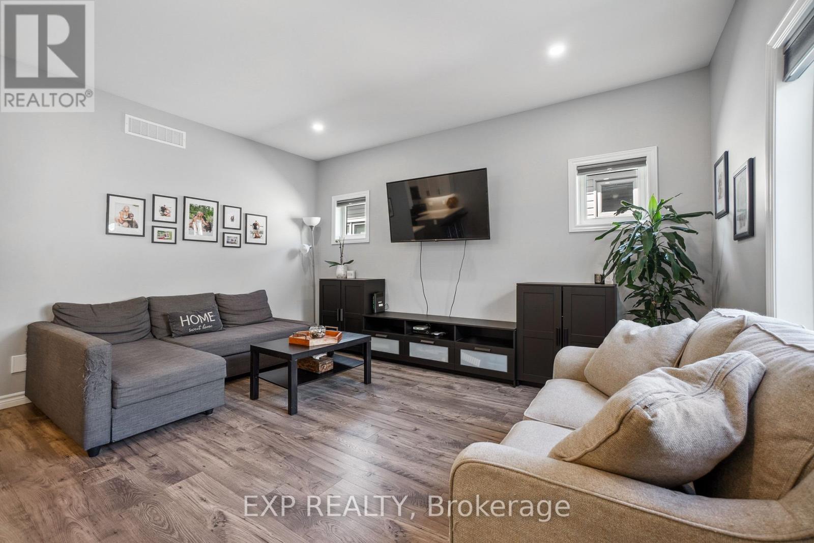 61 Athabaska Drive, Belleville, Ontario  K8N 0T1 - Photo 15 - X12393983