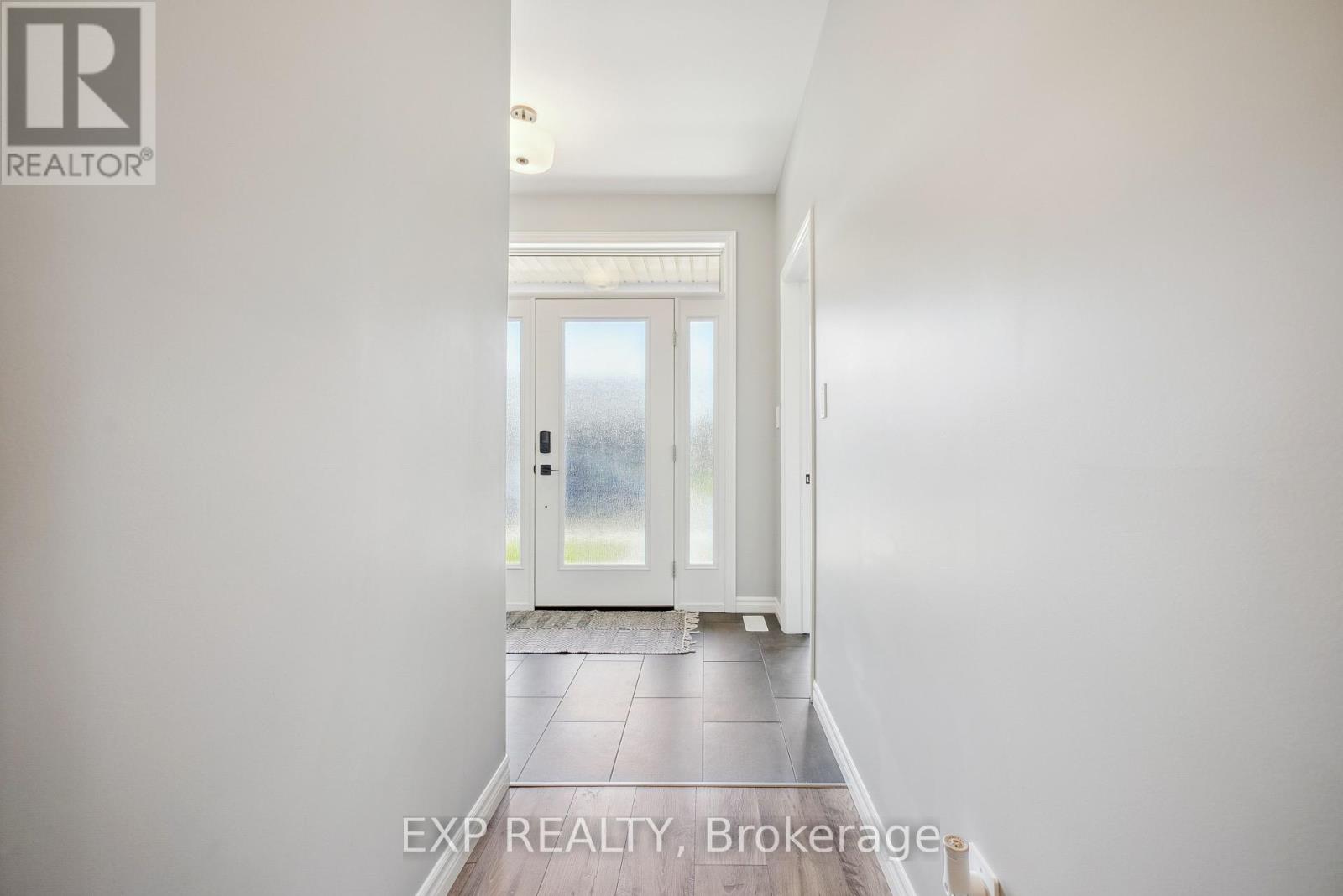 61 Athabaska Drive, Belleville, Ontario  K8N 0T1 - Photo 5 - X12393983