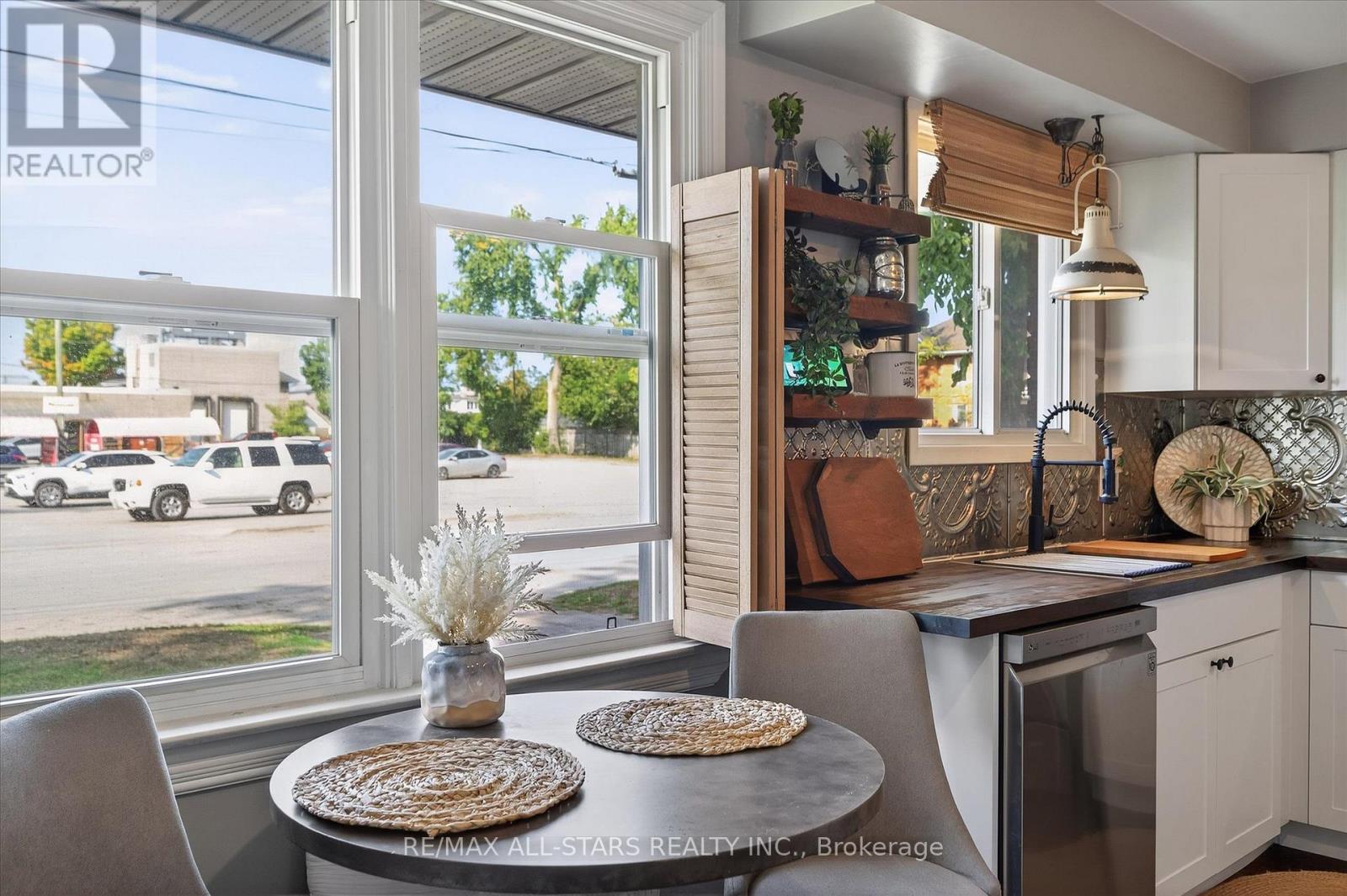 34 William Street, Kawartha Lakes (Bobcaygeon), Ontario  K0M 1A0 - Photo 4 - X12393999