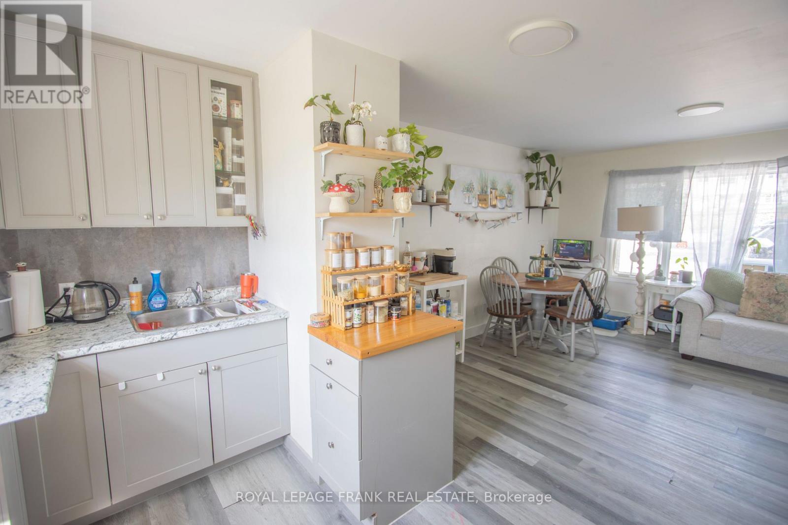 33 Flint Avenue, Bancroft, Ontario  K0L 1C0 - Photo 10 - X12394028