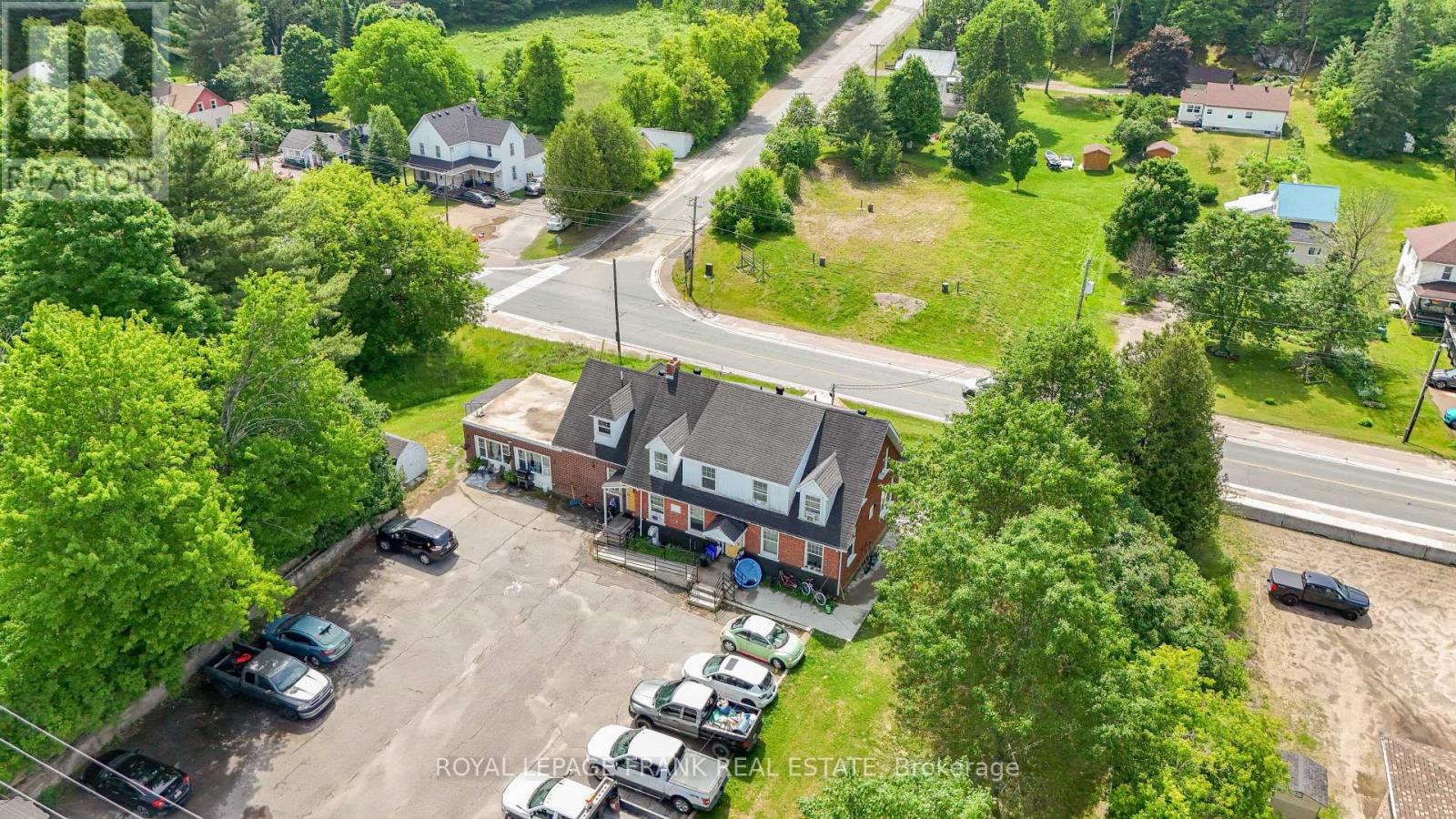 33 Flint Avenue, Bancroft, Ontario  K0L 1C0 - Photo 27 - X12394028