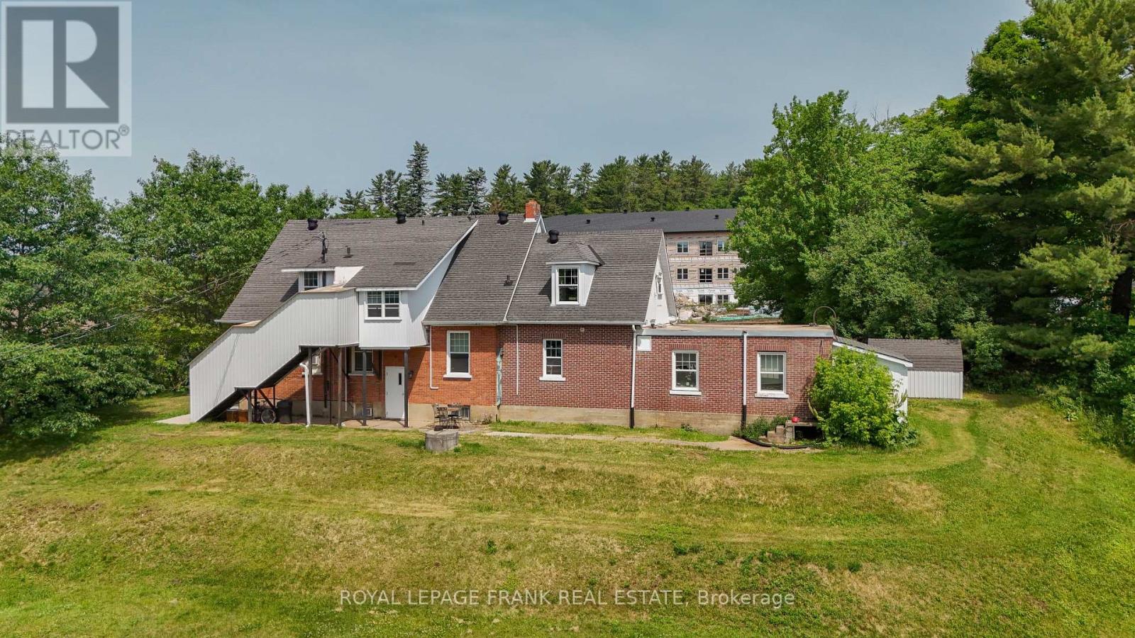 33 Flint Avenue, Bancroft, Ontario  K0L 1C0 - Photo 30 - X12394028