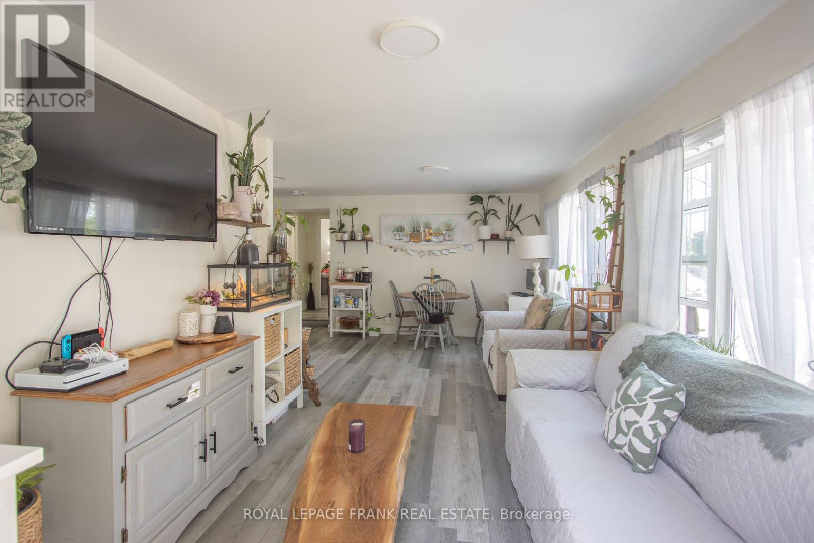 33 Flint Avenue, Bancroft, Ontario  K0L 1C0 - Photo 6 - X12394028