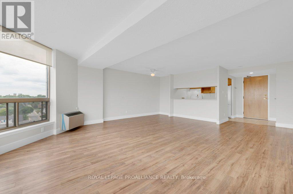 906 - 344 Front Street, Belleville, Ontario  K8N 5M4 - Photo 21 - X12394075