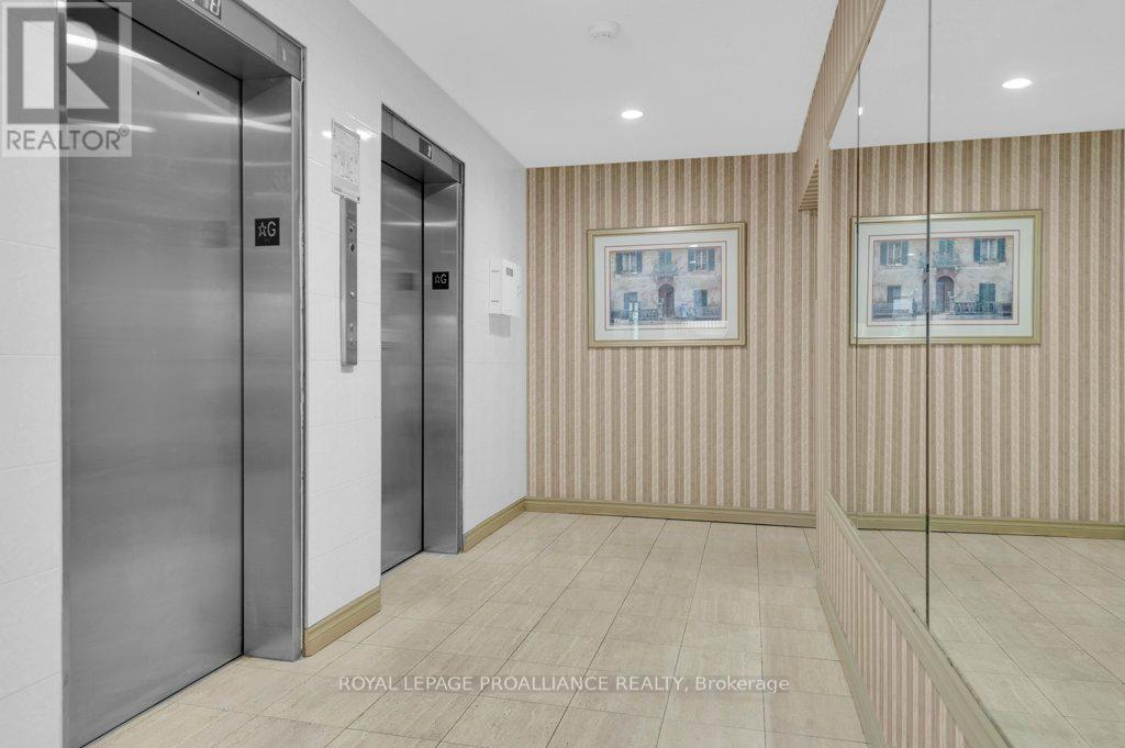 906 - 344 Front Street, Belleville, Ontario  K8N 5M4 - Photo 7 - X12394075