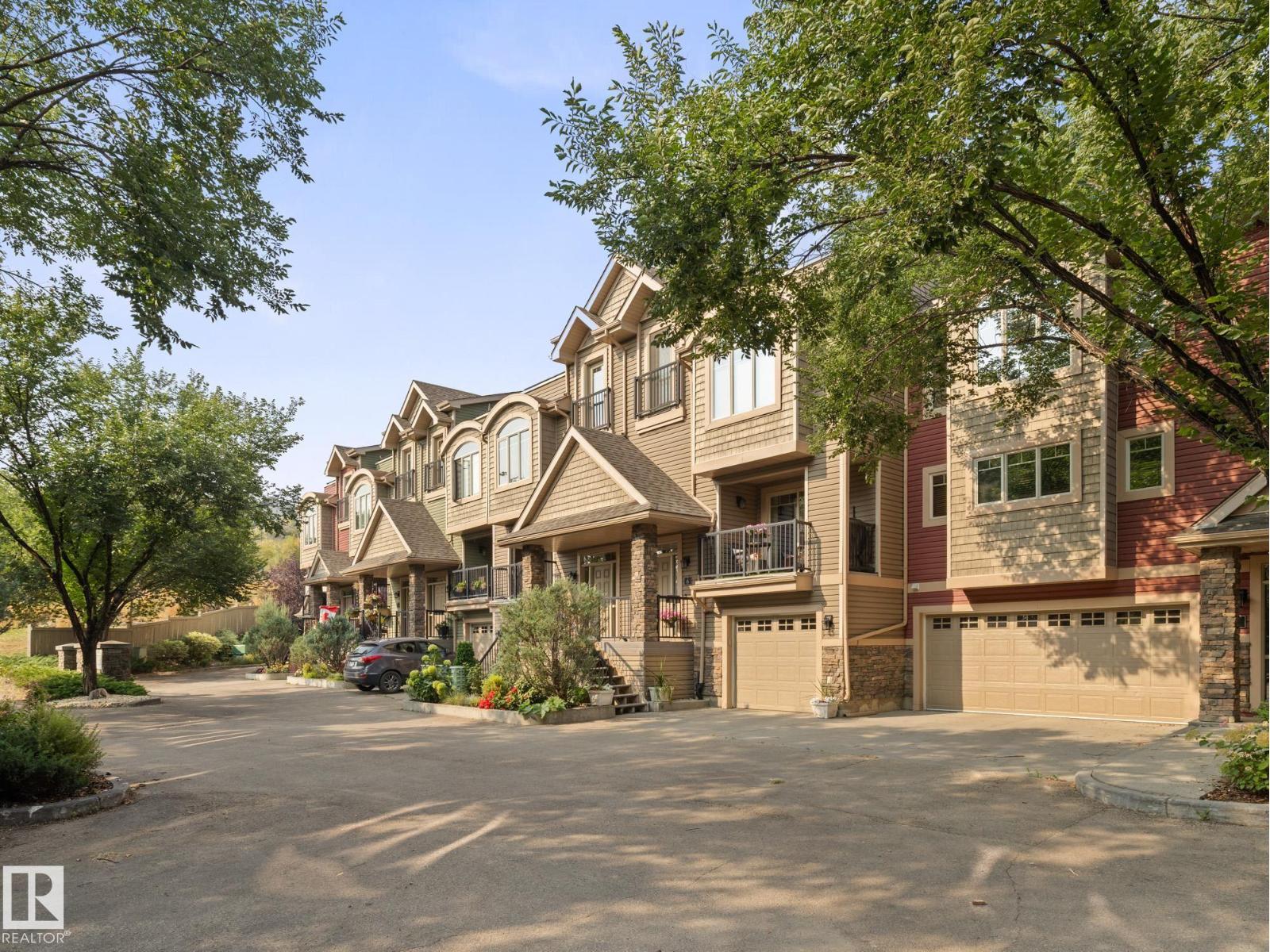 #6 10240 90 ST NW, Edmonton, Alberta