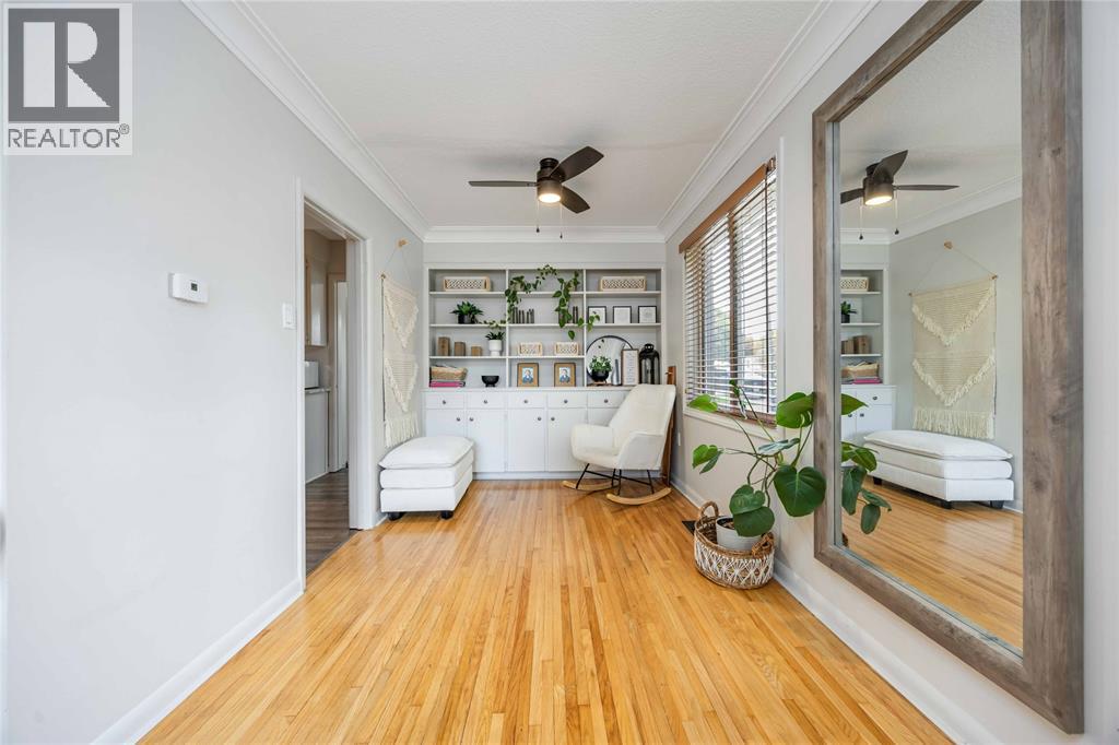 703 Michigan Avenue, Point Edward, Ontario  N7V 1G9 - Photo 16 - 25022405