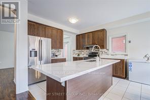 1804 Grandview Street N, Oshawa, Ontario  L1K 0A6 - Photo 13 - E12393844