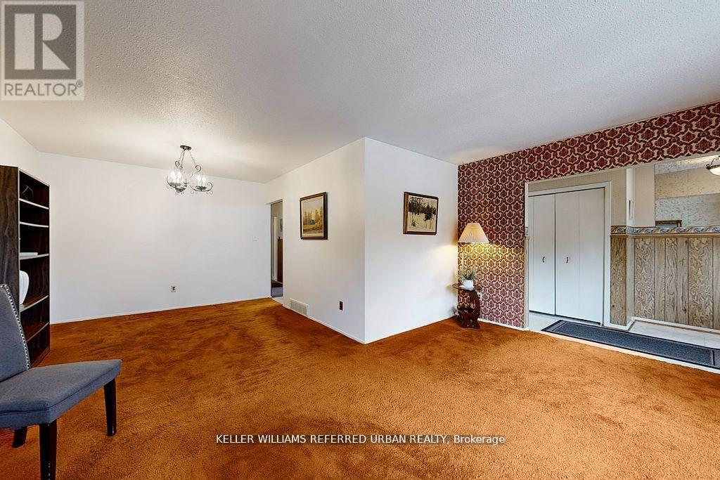 11 Midcroft Drive, Toronto (Agincourt South-Malvern West), Ontario  M1S 1W9 - Photo 8 - E12393858