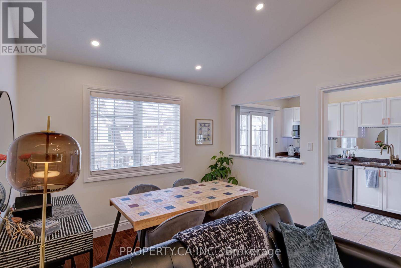 58 Wicker Park Way, Whitby, Ontario  L1R 0C7 - Photo 22 - E12393877