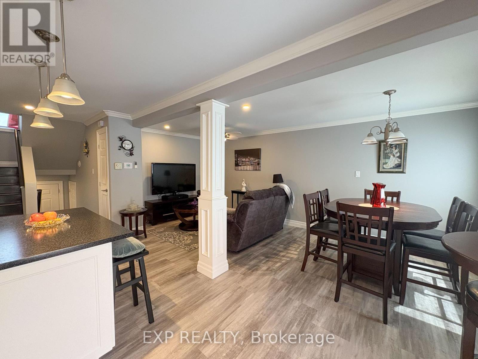 818 Eighth Street, Renfrew, Ontario  K7V 4K9 - Photo 11 - X12393975