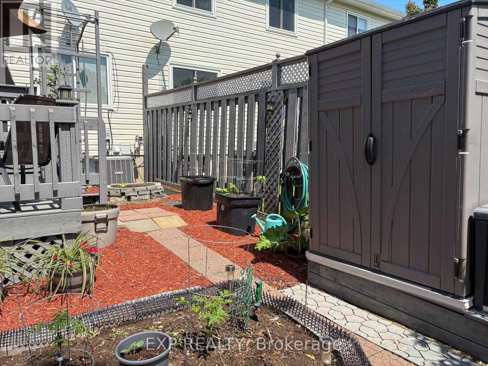 818 Eighth Street, Renfrew, Ontario  K7V 4K9 - Photo 34 - X12393975