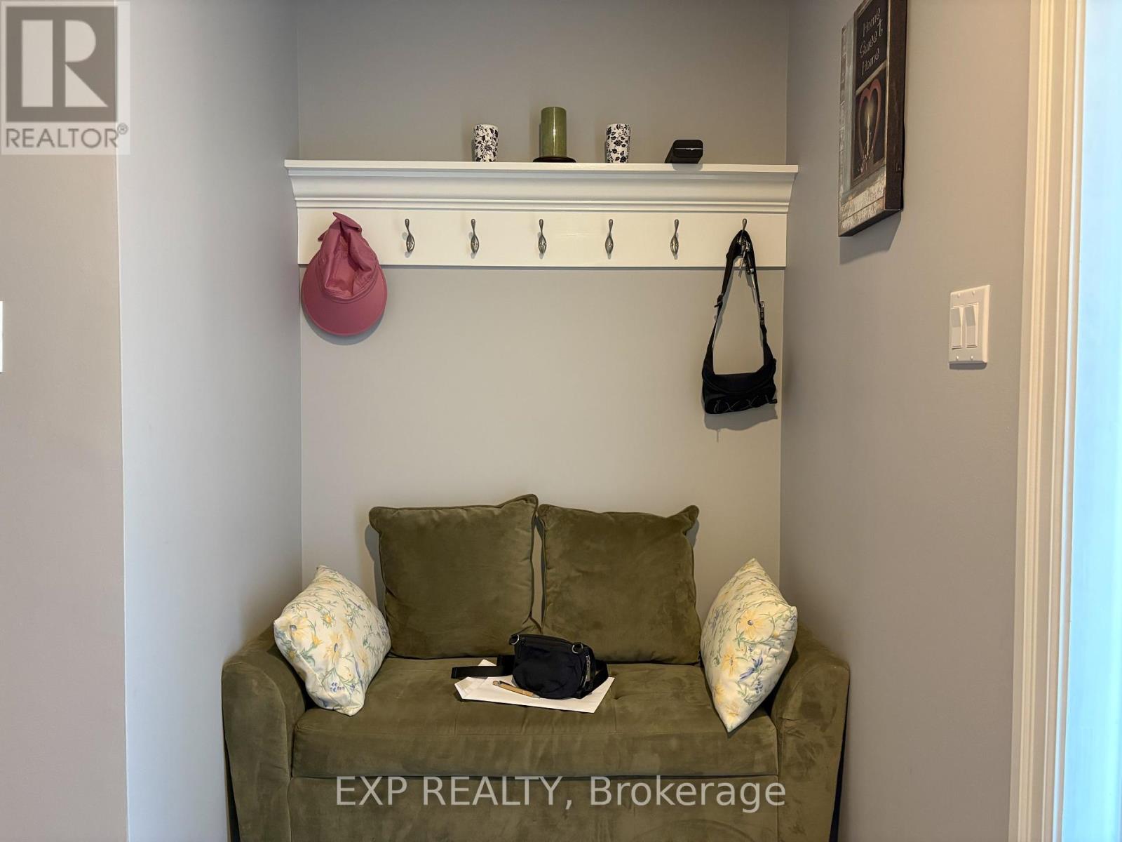 818 Eighth Street, Renfrew, Ontario  K7V 4K9 - Photo 4 - X12393975