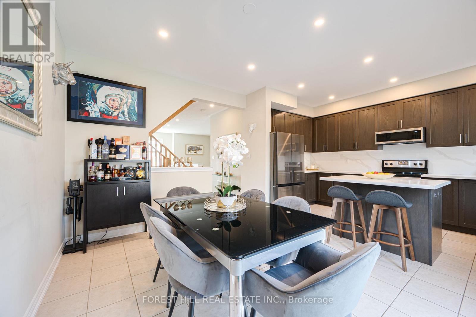59 Matthewson Avenue, Bradford West Gwillimbury (Bradford), Ontario  L3Z 0P3 - Photo 11 - N12393829