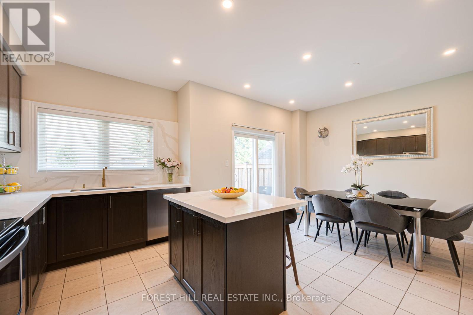 59 Matthewson Avenue, Bradford West Gwillimbury (Bradford), Ontario  L3Z 0P3 - Photo 14 - N12393829