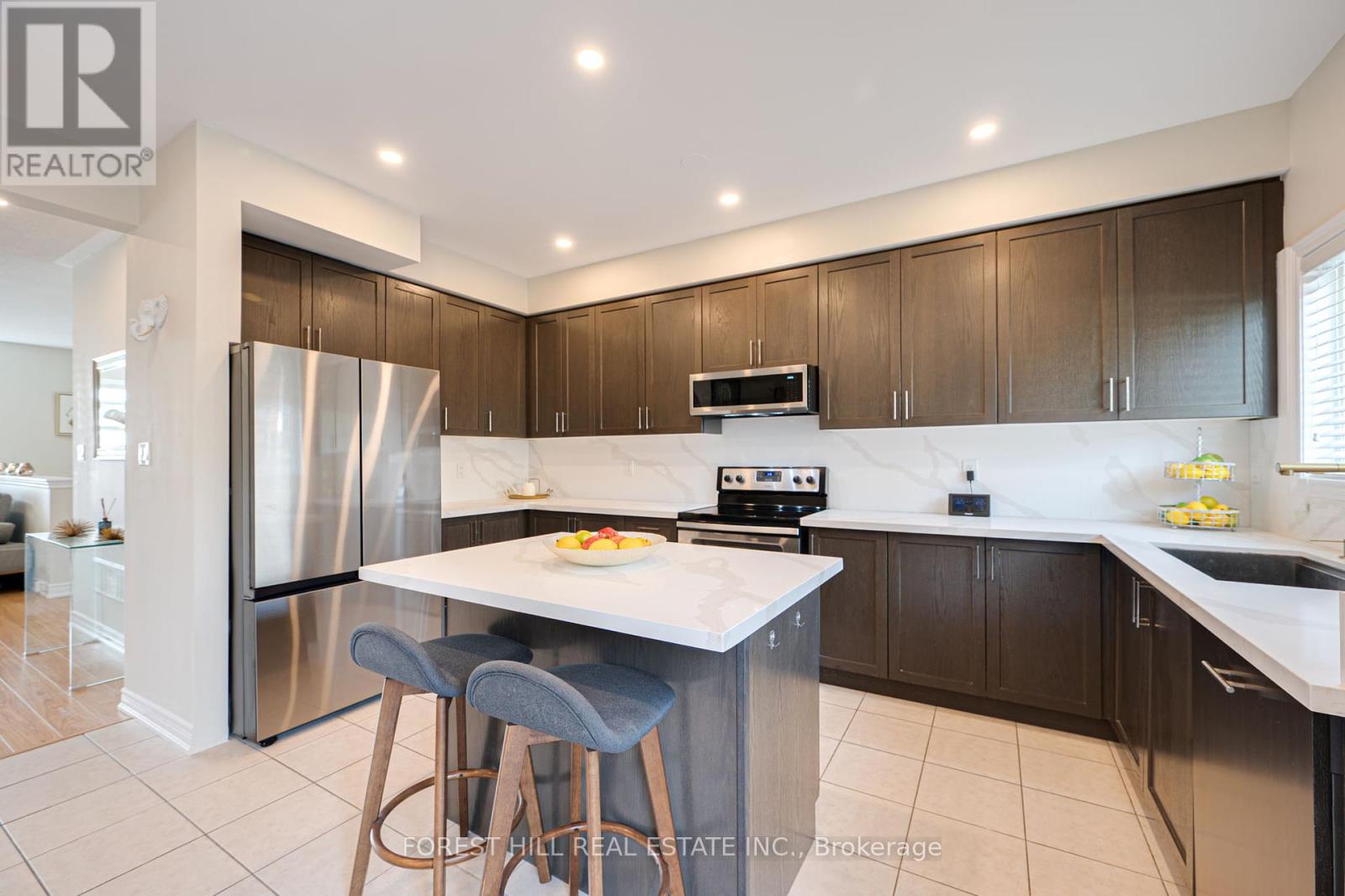 59 Matthewson Avenue, Bradford West Gwillimbury (Bradford), Ontario  L3Z 0P3 - Photo 16 - N12393829