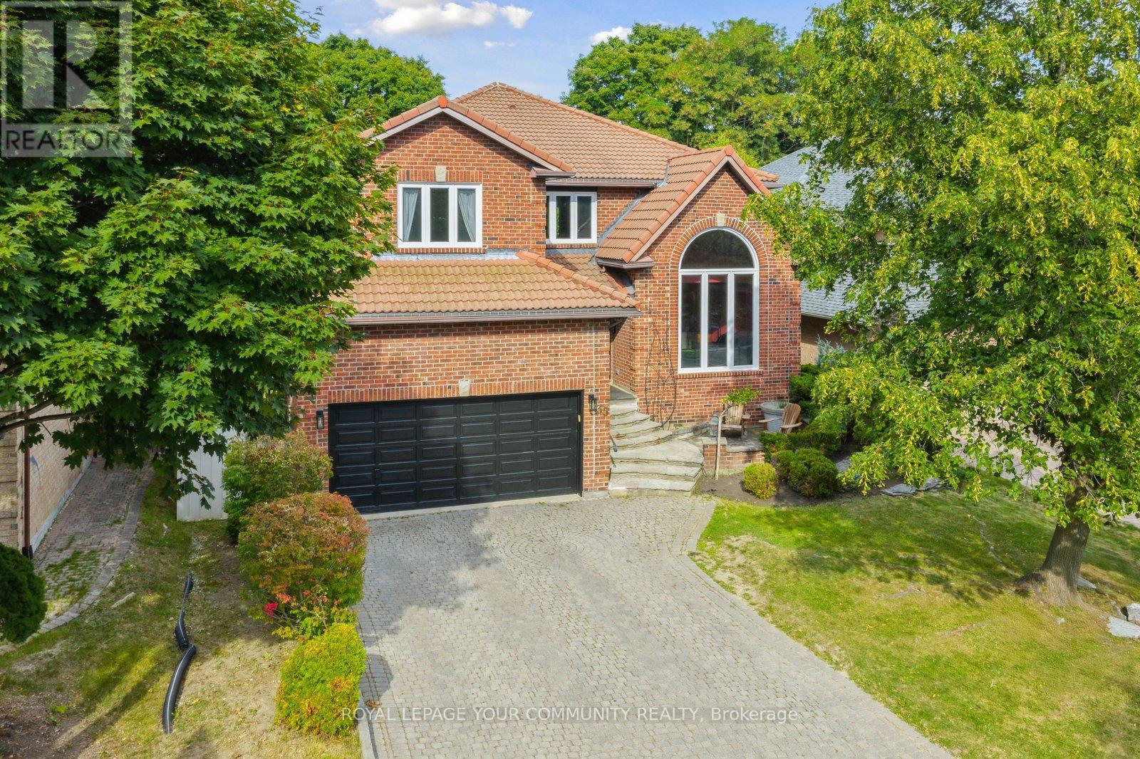 35 LUNAU LANE, Markham, Ontario