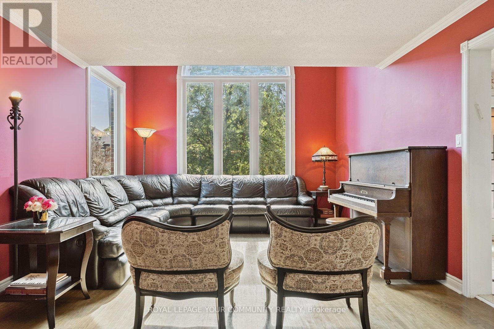35 Lunau Lane, Markham, Ontario  L3T 5N1 - Photo 11 - N12393854