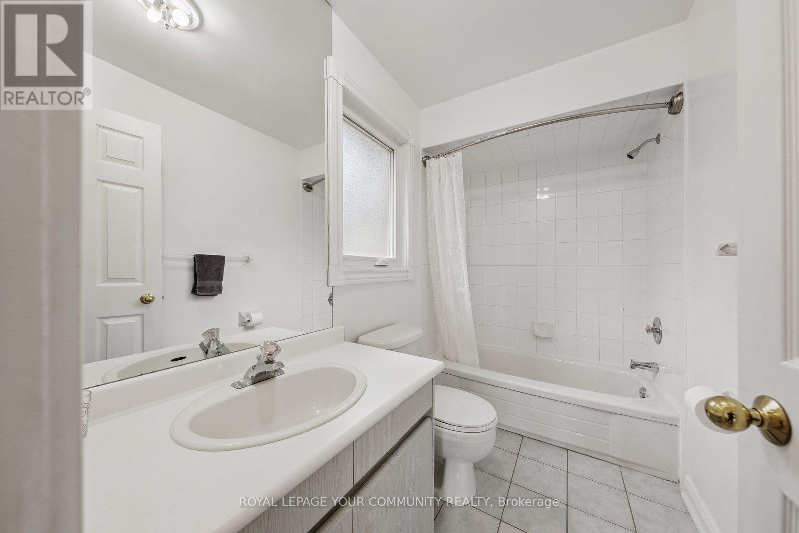 35 Lunau Lane, Markham, Ontario  L3T 5N1 - Photo 30 - N12393854