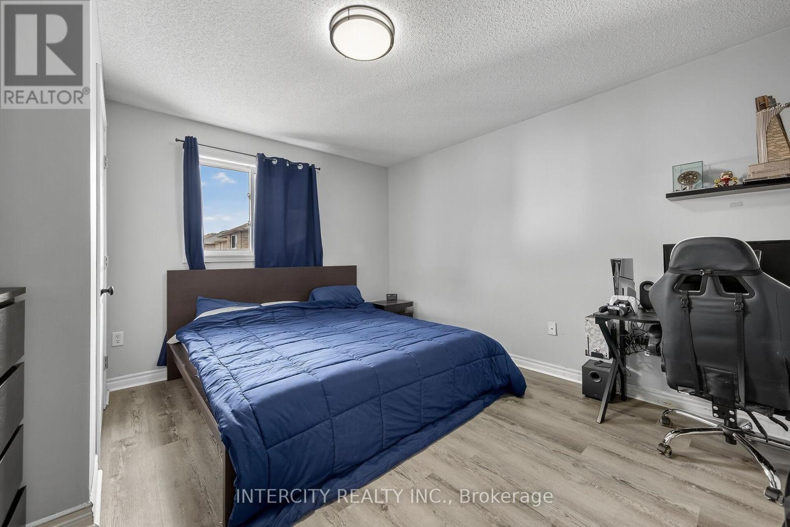 132 Dean Avenue, Barrie, Ontario  L4N 0V6 - Photo 15 - S12393904