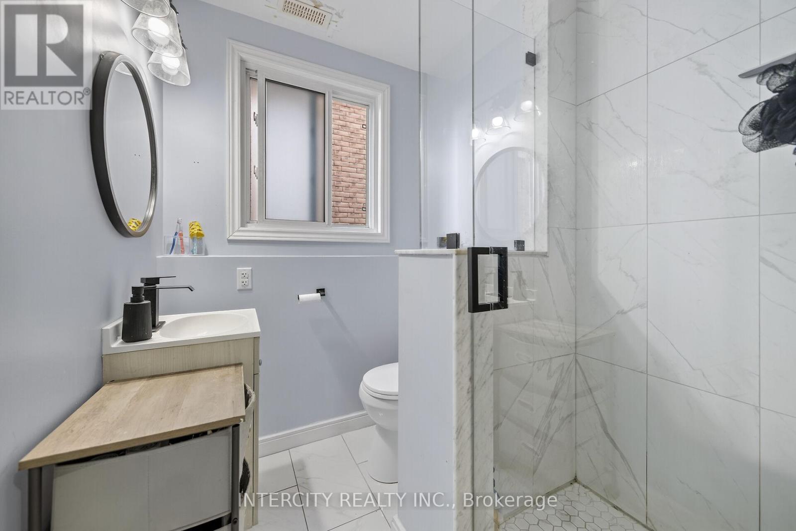 132 Dean Avenue, Barrie, Ontario  L4N 0V6 - Photo 32 - S12393904