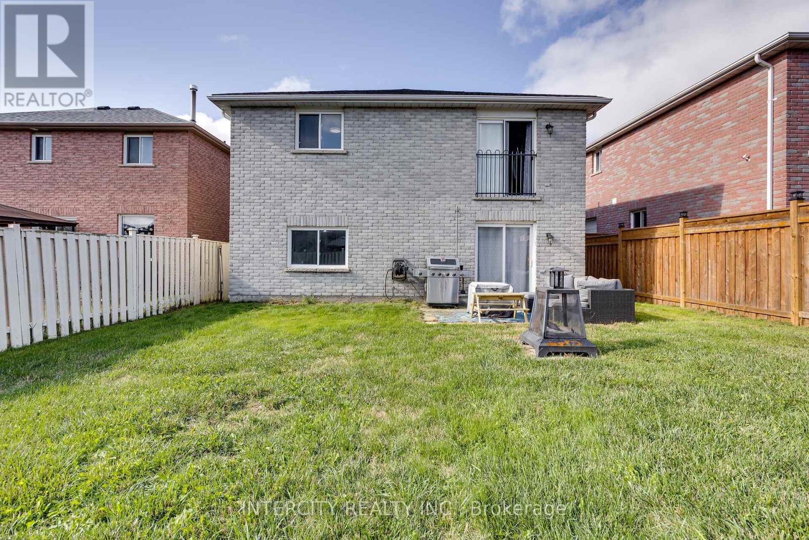 132 Dean Avenue, Barrie, Ontario  L4N 0V6 - Photo 38 - S12393904