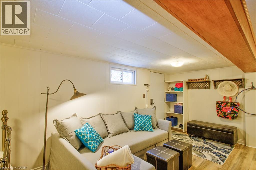 Photo 19 of 34 for 3 Elmwood Avenue